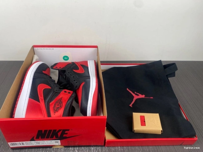 HYPE OG WMNS Satin Jordan FD4810-061 High Air 1 Bred 0728